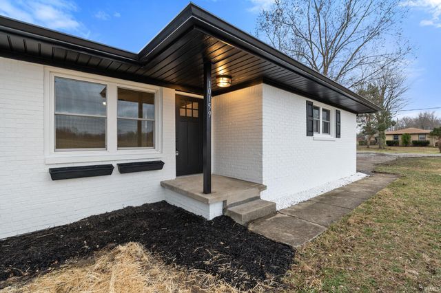 10159 Hodge Road, Clayton, IN 46118