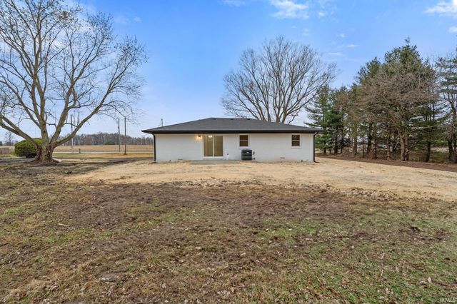 10159 Hodge Road, Clayton, IN 46118