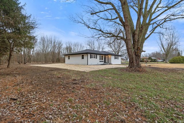 10159 Hodge Road, Clayton, IN 46118