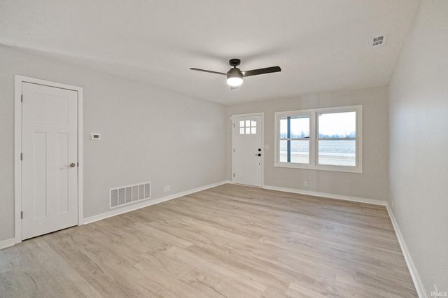 10159 Hodge Road, Clayton, IN 46118