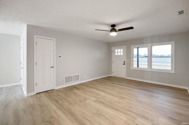 10159 Hodge Road, Clayton, IN 46118