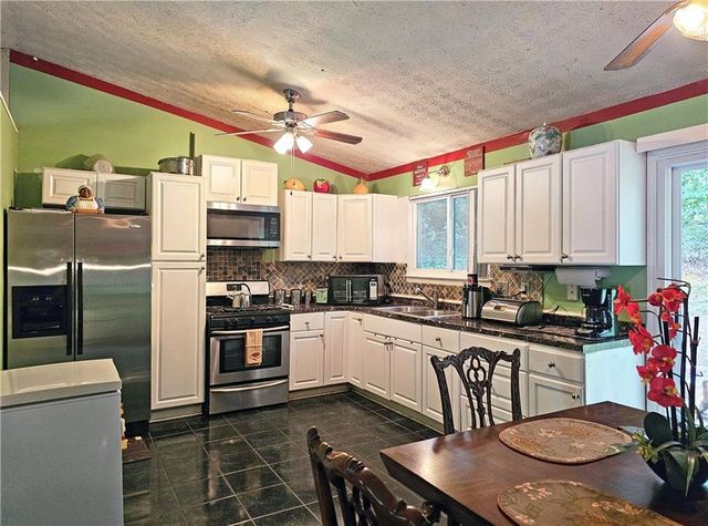 708 Greenhedge Drive, Stone Mountain, GA 30088