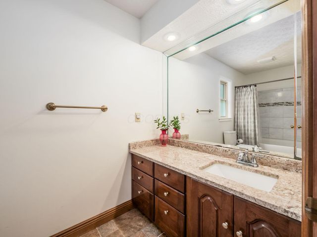 3738 Saint Paul Road, Ashville, OH 43103