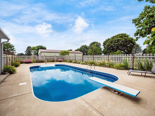 3738 Saint Paul Road, Ashville, OH 43103
