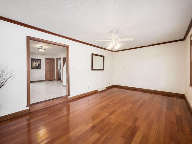 3738 Saint Paul Road, Ashville, OH 43103