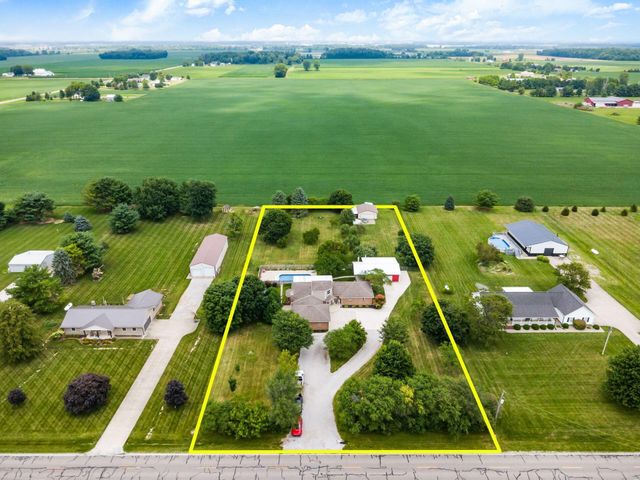 3738 Saint Paul Road, Ashville, OH 43103