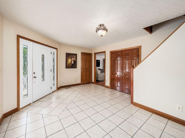 3738 Saint Paul Road, Ashville, OH 43103
