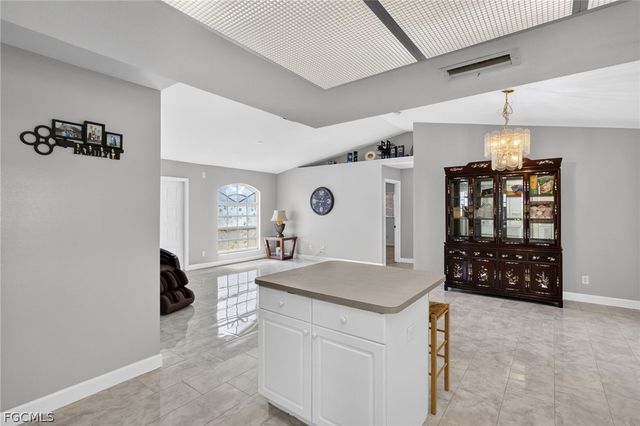 2119 SE 3rd ST, Cape Coral, FL 33990