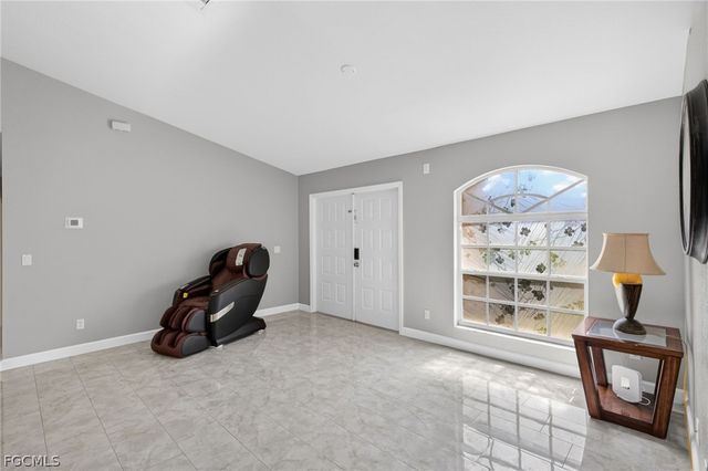 2119 SE 3rd ST, Cape Coral, FL 33990