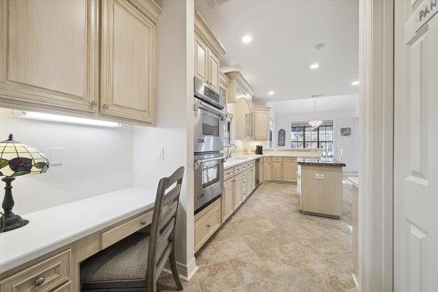 2410 Sawgrass Court, League City, TX 77573