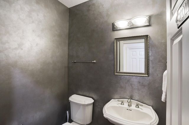 2410 Sawgrass Court, League City, TX 77573