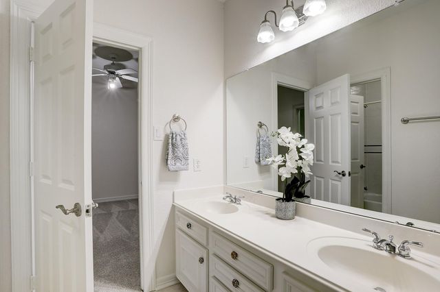 2410 Sawgrass Court, League City, TX 77573