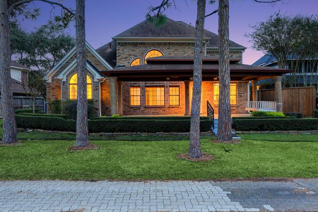 2410 Sawgrass Court, League City, TX 77573