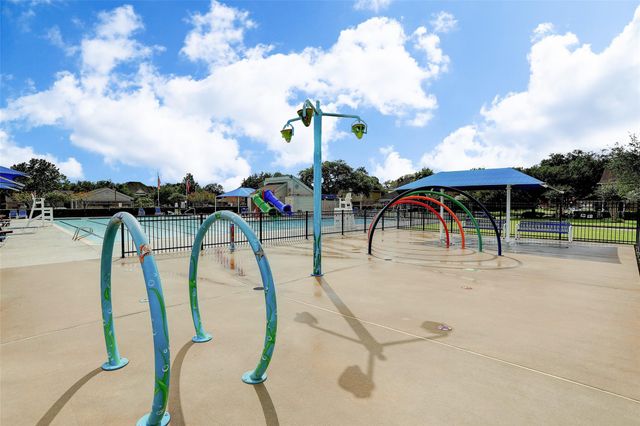 2410 Sawgrass Court, League City, TX 77573