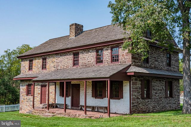 44 SCOTTISH HOLLOW DR, Birdsboro, PA 19508