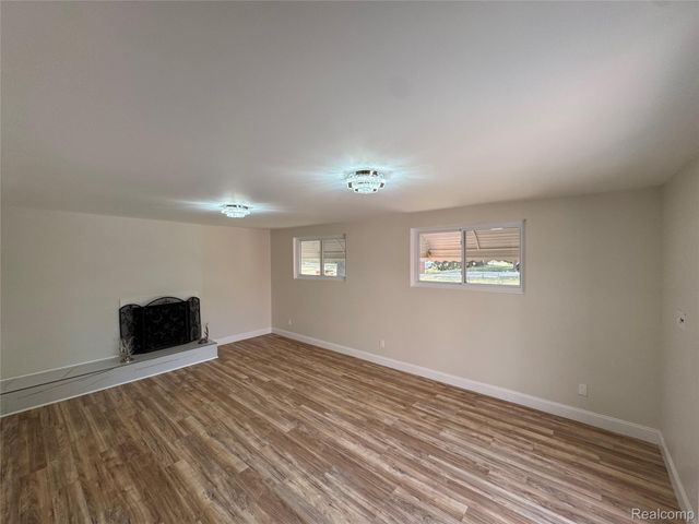 19980 Dorset Street, Southfield, MI 48075