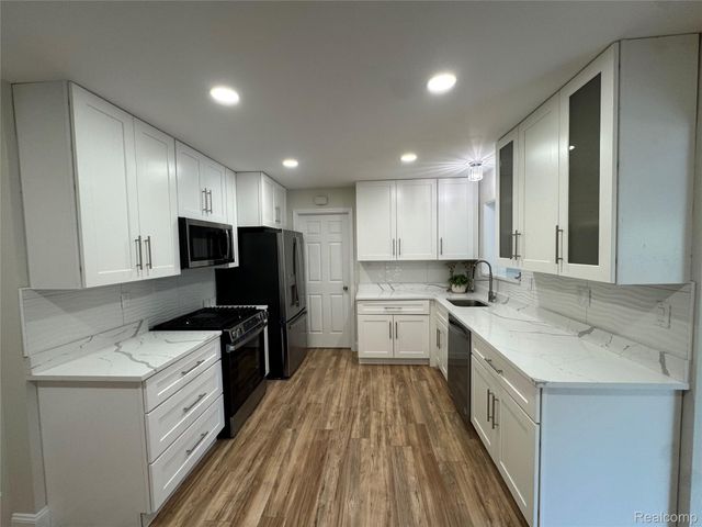 19980 Dorset Street, Southfield, MI 48075