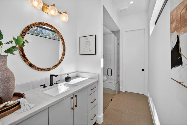 434 Brady LN, West Lake Hills, TX 78746