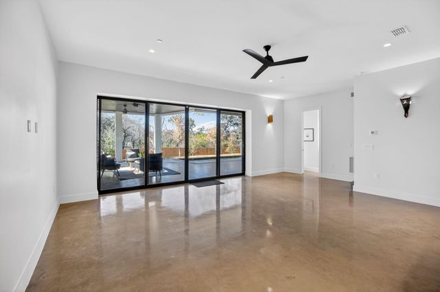 434 Brady LN, West Lake Hills, TX 78746