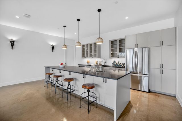 434 Brady LN, West Lake Hills, TX 78746