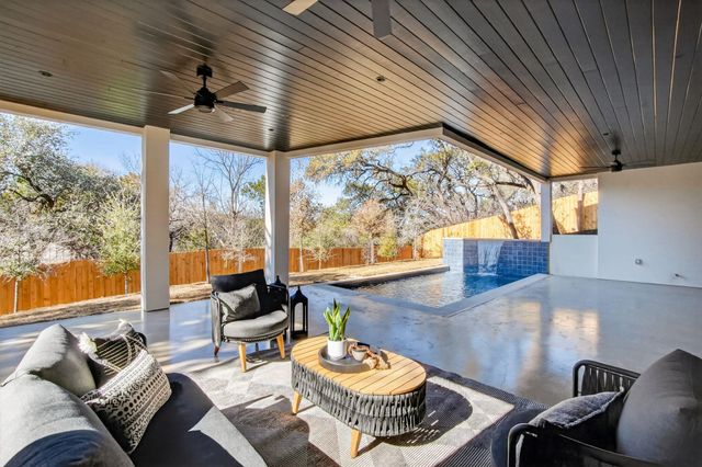 434 Brady LN, West Lake Hills, TX 78746