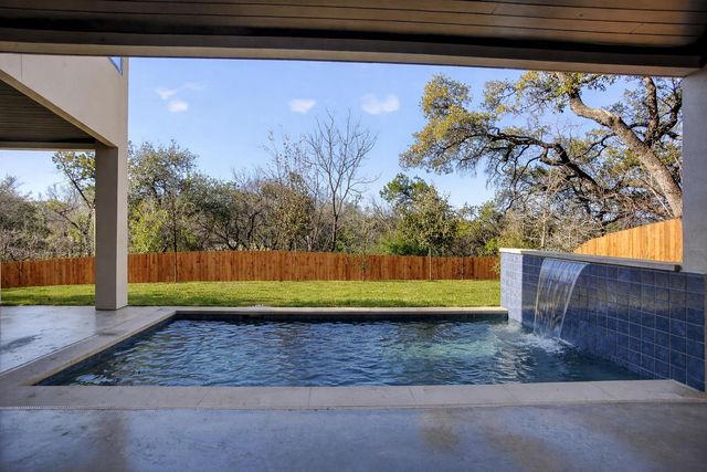 434 Brady LN, West Lake Hills, TX 78746