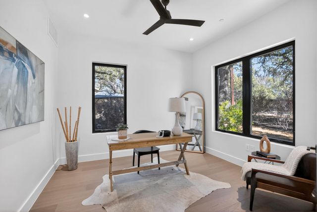 434 Brady LN, West Lake Hills, TX 78746