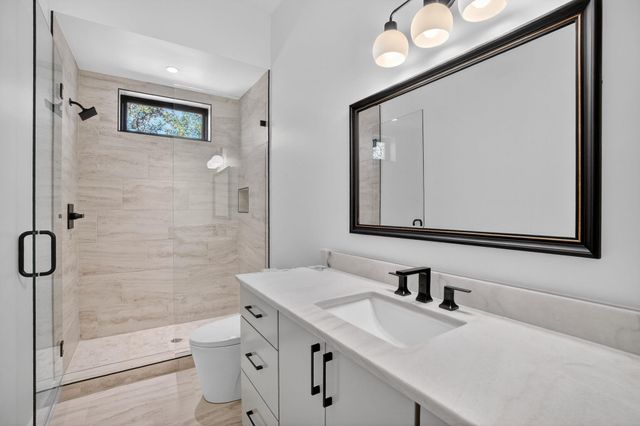 434 Brady LN, West Lake Hills, TX 78746