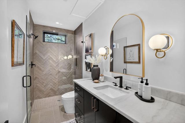 434 Brady LN, West Lake Hills, TX 78746