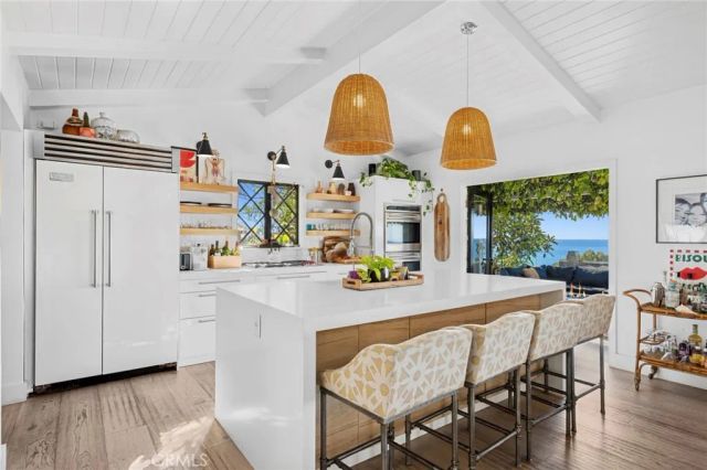 31292 Monterey, Laguna Beach, CA 92651