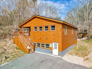 615 Lethco Way, Pigeon Forge, TN 37863