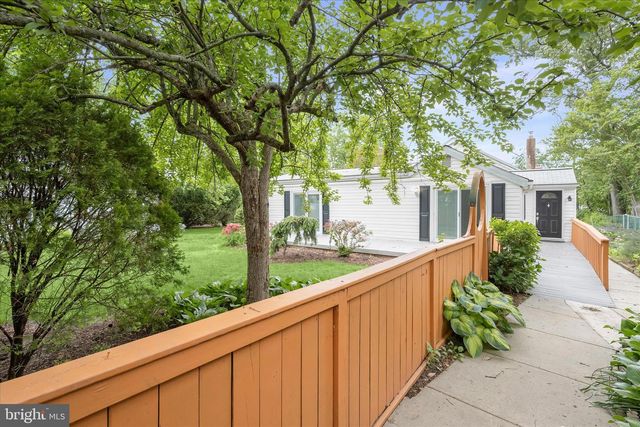 7720 W SHORE RD, Pasadena, MD 21122