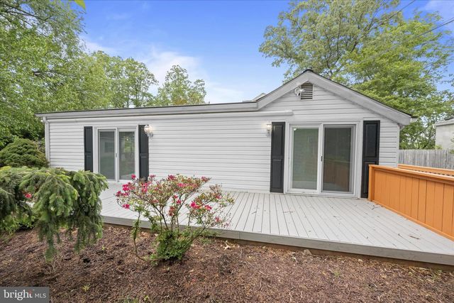 7720 W SHORE RD, Pasadena, MD 21122