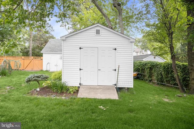 7720 W SHORE RD, Pasadena, MD 21122