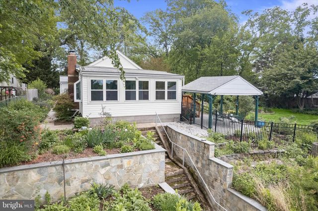 7720 W SHORE RD, Pasadena, MD 21122