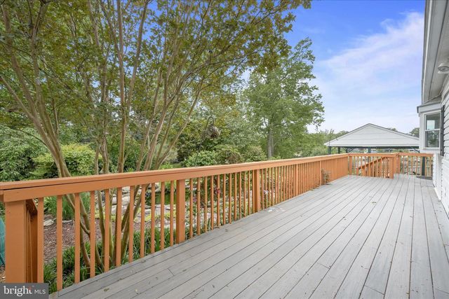 7720 W SHORE RD, Pasadena, MD 21122