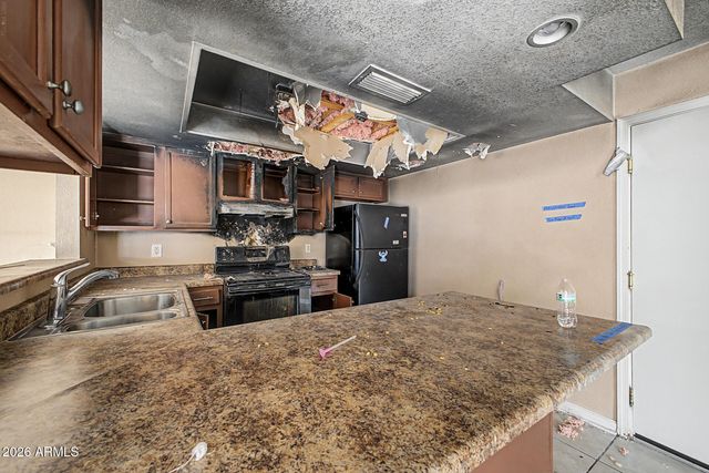 8925 W MEADOWBROOK Avenue, Phoenix, AZ 85037