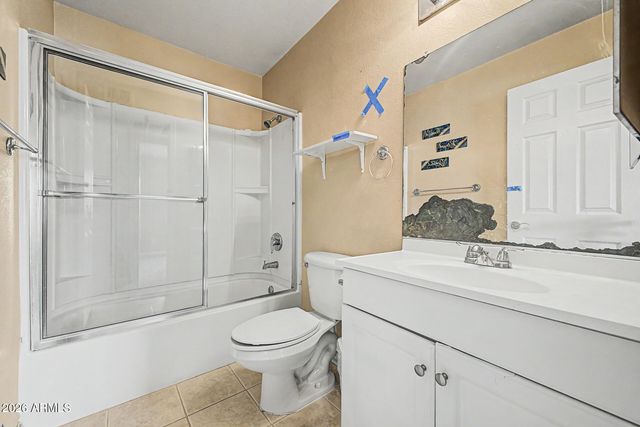 8925 W MEADOWBROOK Avenue, Phoenix, AZ 85037