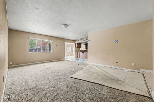 8925 W MEADOWBROOK Avenue, Phoenix, AZ 85037