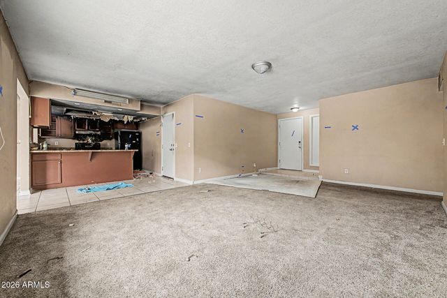 8925 W MEADOWBROOK Avenue, Phoenix, AZ 85037