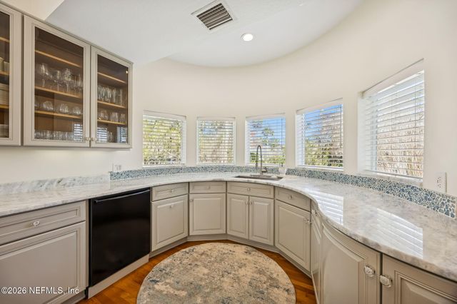 8125 SEVEN MILE Drive, Ponte Vedra Beach, FL 32082