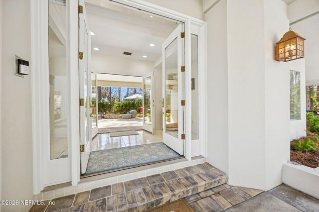 8125 SEVEN MILE Drive, Ponte Vedra Beach, FL 32082