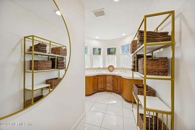 8125 SEVEN MILE Drive, Ponte Vedra Beach, FL 32082