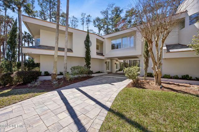 8125 SEVEN MILE Drive, Ponte Vedra Beach, FL 32082