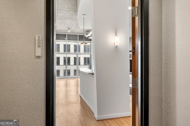 943 Peachtree Street NE 2009, Atlanta, GA 30309