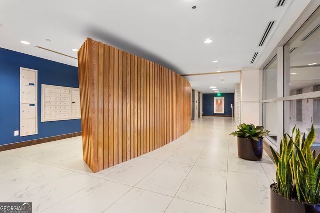 943 Peachtree Street NE 2009, Atlanta, GA 30309