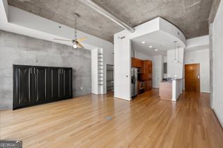 943 Peachtree Street NE 2009, Atlanta, GA 30309