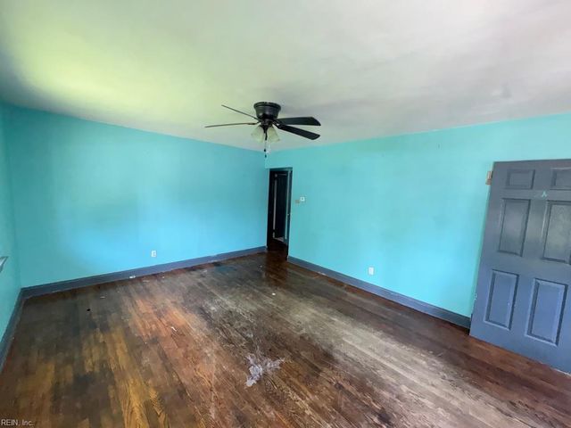 9218 Mason Creek RD, Norfolk, VA 23503
