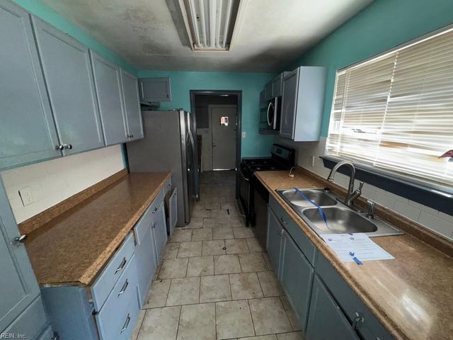 9218 Mason Creek RD, Norfolk, VA 23503