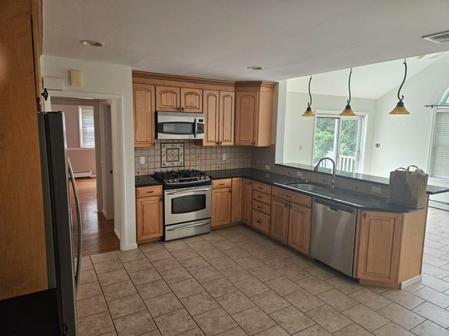 1255 EAGLE RD, West Chester, PA 19382